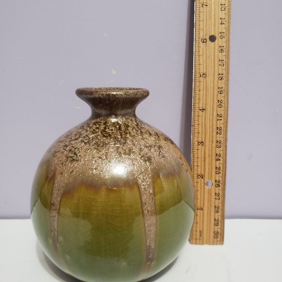 Pottery Bud Vase Green Tan Drip Glaze 5"×3.5" - Picture 6 of 7